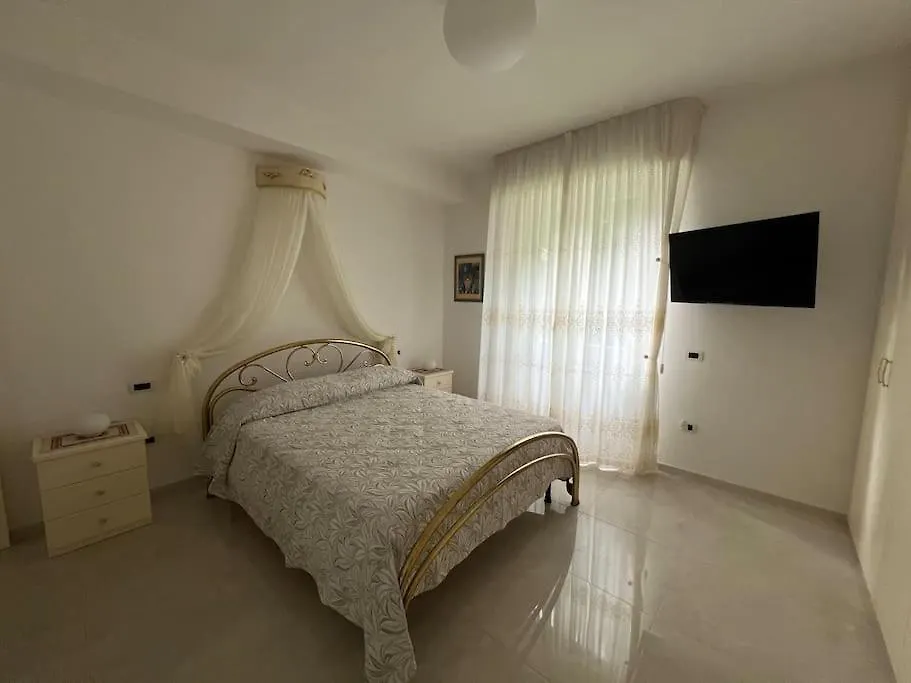 Lenuare Luxury Apartment Дезенцано-дель-Гарда Италия